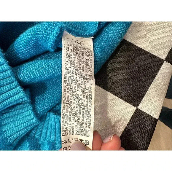 Forever 21 Blue Cropped Sweater Large - Picture 4 of 4